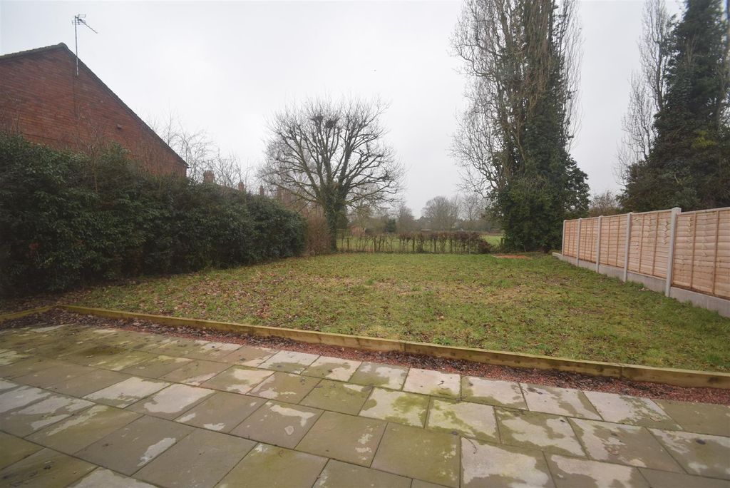 Additional image 12 of 5 bed detached house to rentShrewsbury Road, Edgmond, Newport TF10
