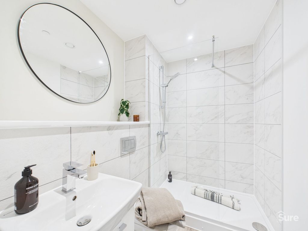2 bed flat to rentGoodwin Close, Derby DE1 photo 3