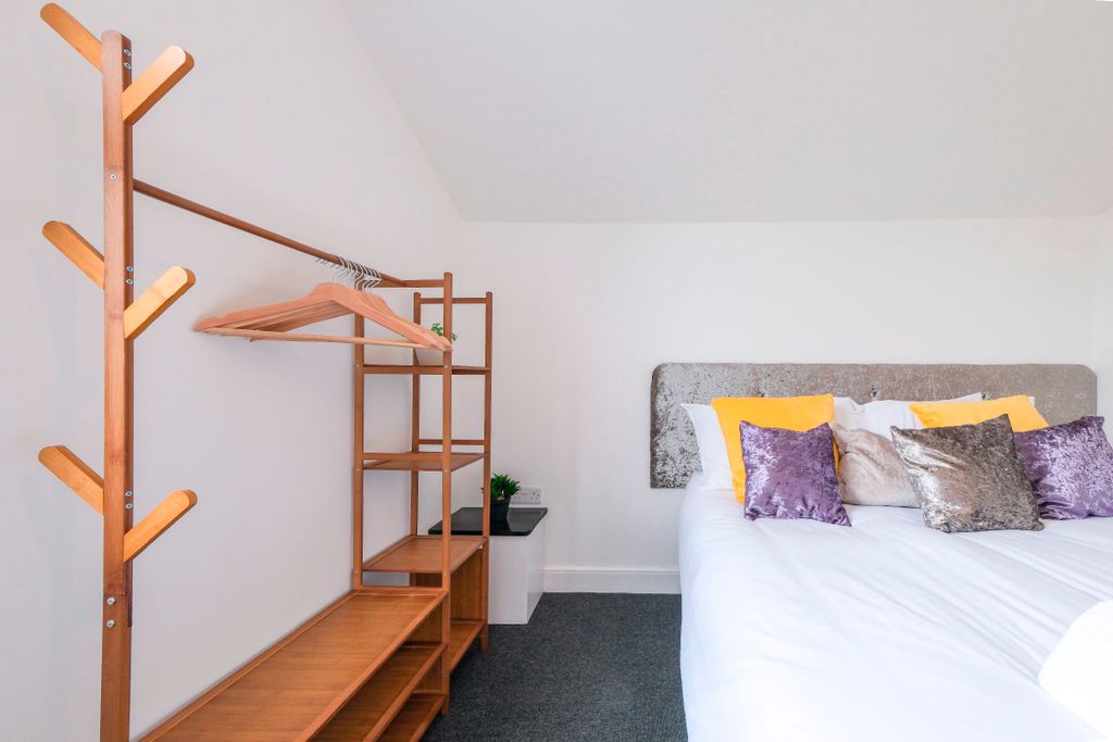 Additional image 9 of 5 bed semi-detached house to rentDouglas Road, Horfield, Bristol BS7