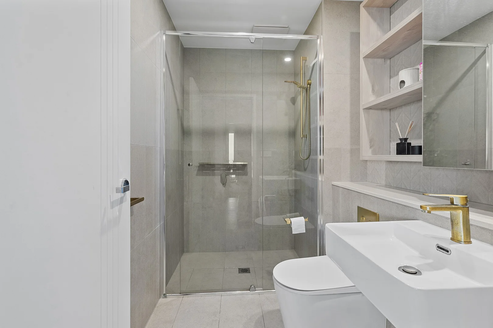 Additional image 10 of 1404/509 Hunter Street, Newcastle NSW 2300