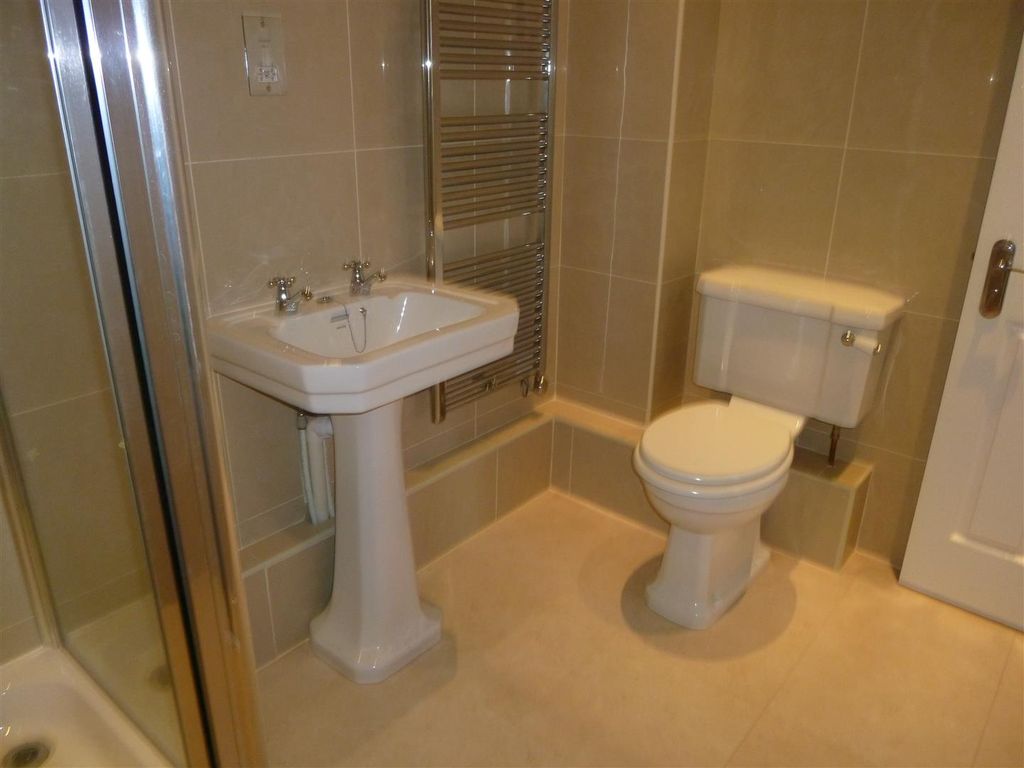 Additional image 8 of 2 bed flat to rentWindsor Court, Barry CF62
