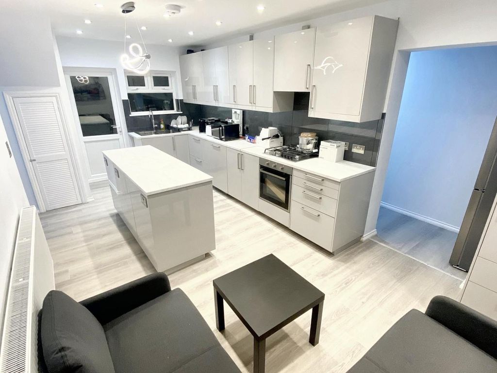 Additional image 2 of 6 bed property to rentHogarth Walk, Bristol BS7