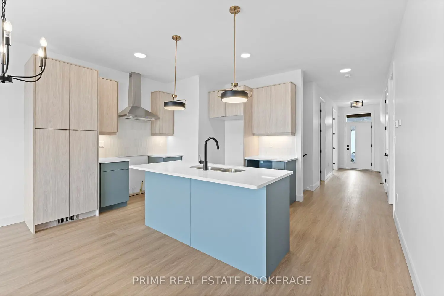 Additional image 3 of 110 Coastal Crescent 1