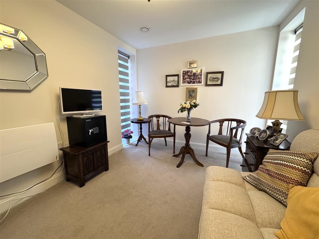 Additional image 11 of 2 bed flat to rentBeckett Grange, Berneslai Close, Barnsley S70