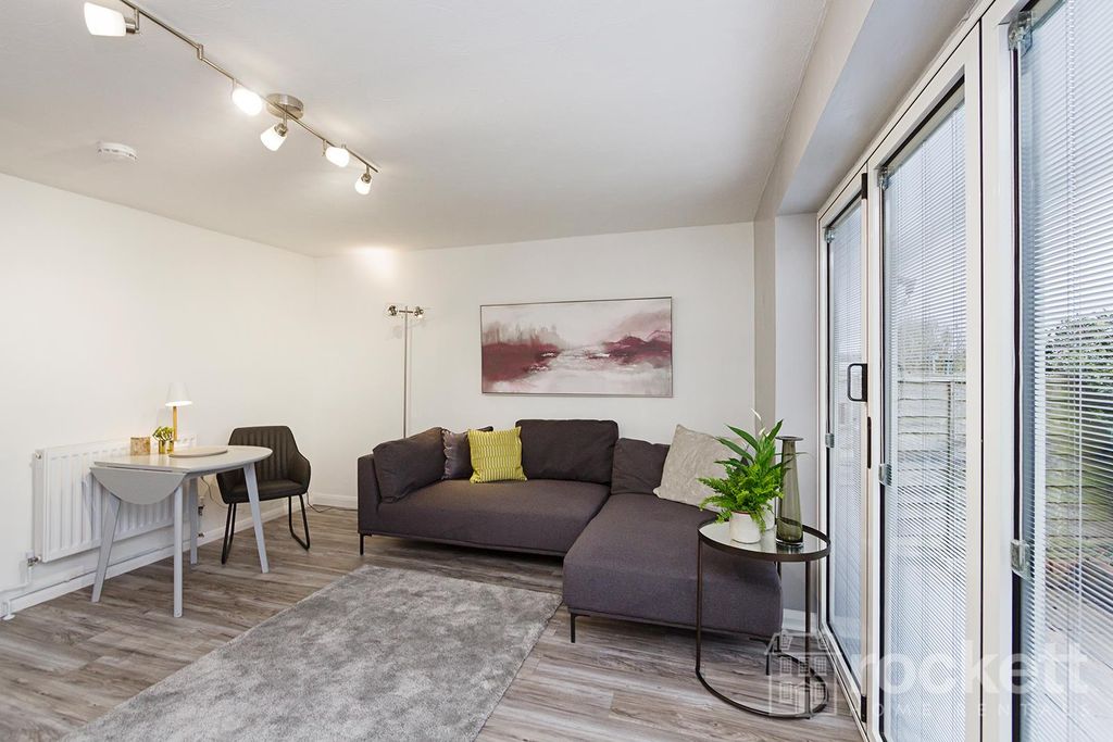 Additional image 2 of 2 bed flat to rentCastle View Estate, Derrington, Stafford ST18