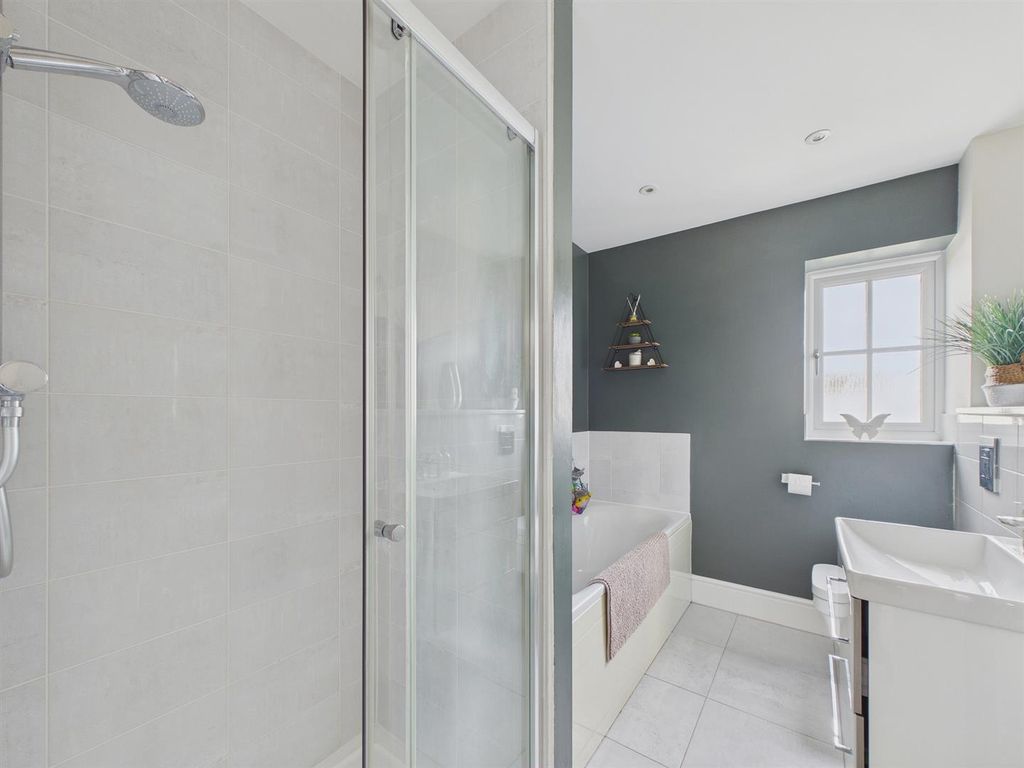 Additional image 22 of 4 bed detached house to rent4 Bay Tree Close, Upton-Upon-Severn, Worcester WR8