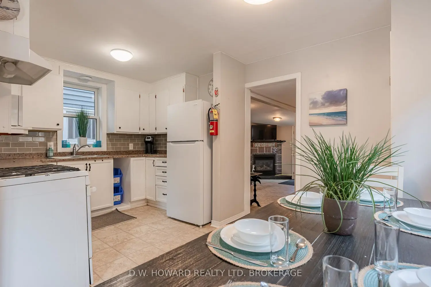 4084 Erie Road photo 5