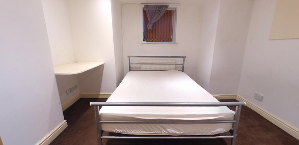 Additional image 4 of 1 bed flat to rentThe Village Street, Leeds LS4