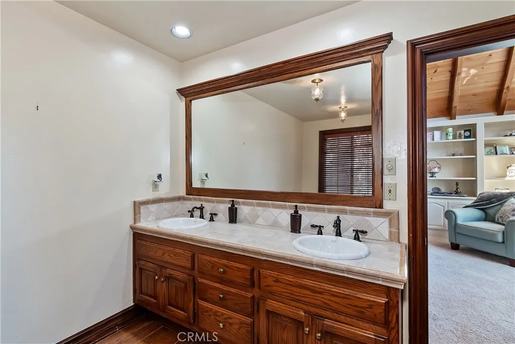 Additional image 102 of 26071 Walnut Hills Dr, Lake Arrowhead, CA 92352