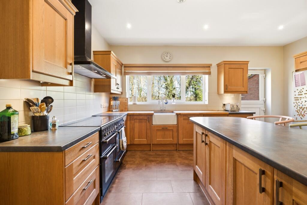 Additional image 5 of Pemberton Close, St. Albans, Hertfordshire, AL1