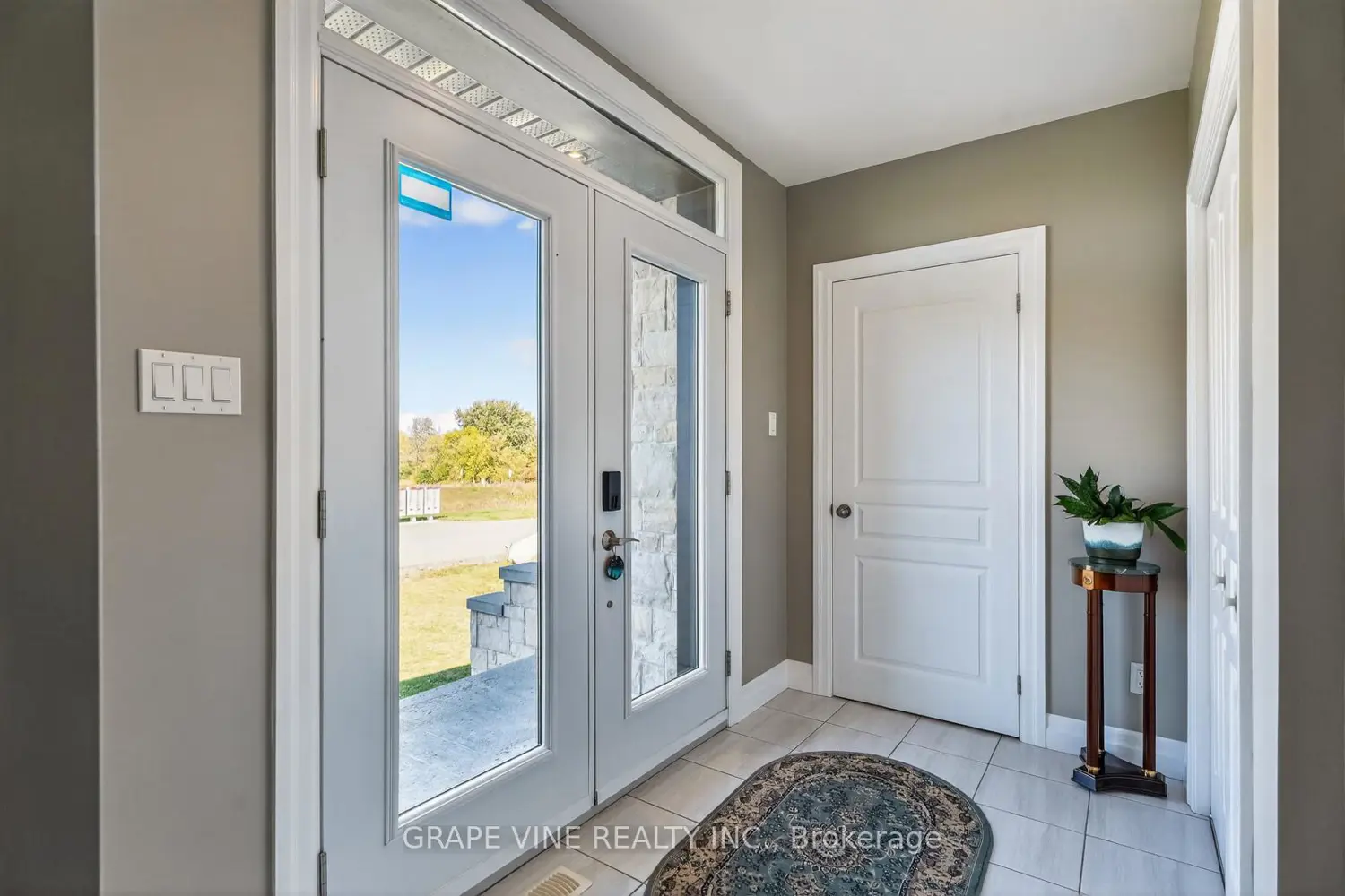 Additional image 5 of 18 Calco Crescent