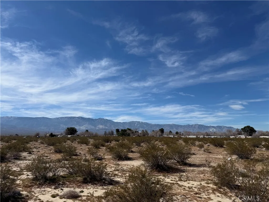 Additional image 6 of 10248 Cavetto Rd, Lucerne Valley, CA 92356
