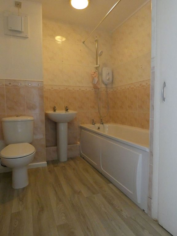 Additional image 5 of 2 bed flat to rentChestnut Court, Avenue Road, Malvern, Worcestershire WR14