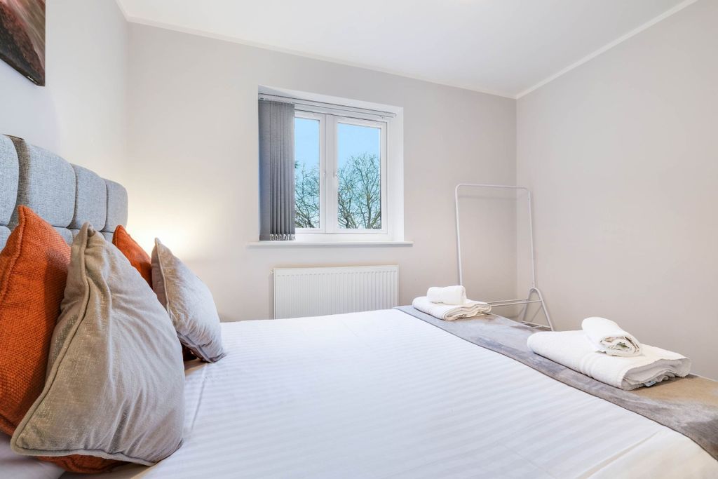 Additional image 12 of 2 bed flat to rentWest Wycombe Road, High Wycombe HP12
