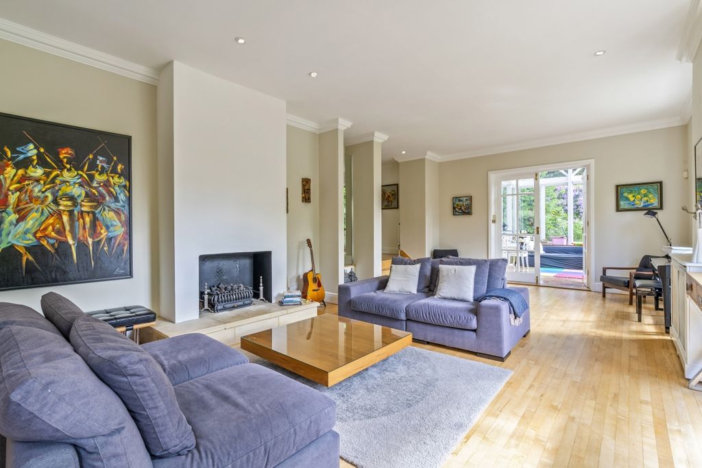 Additional image 2 of 5 bed detached house to rentRichmondwood, Sunningdale SL5