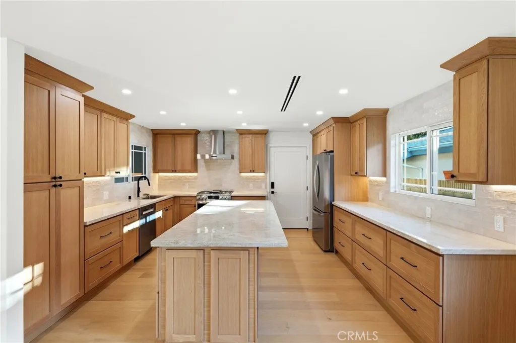 Additional image 6 of 18912 Halsted Street, Northridge, CA 91324