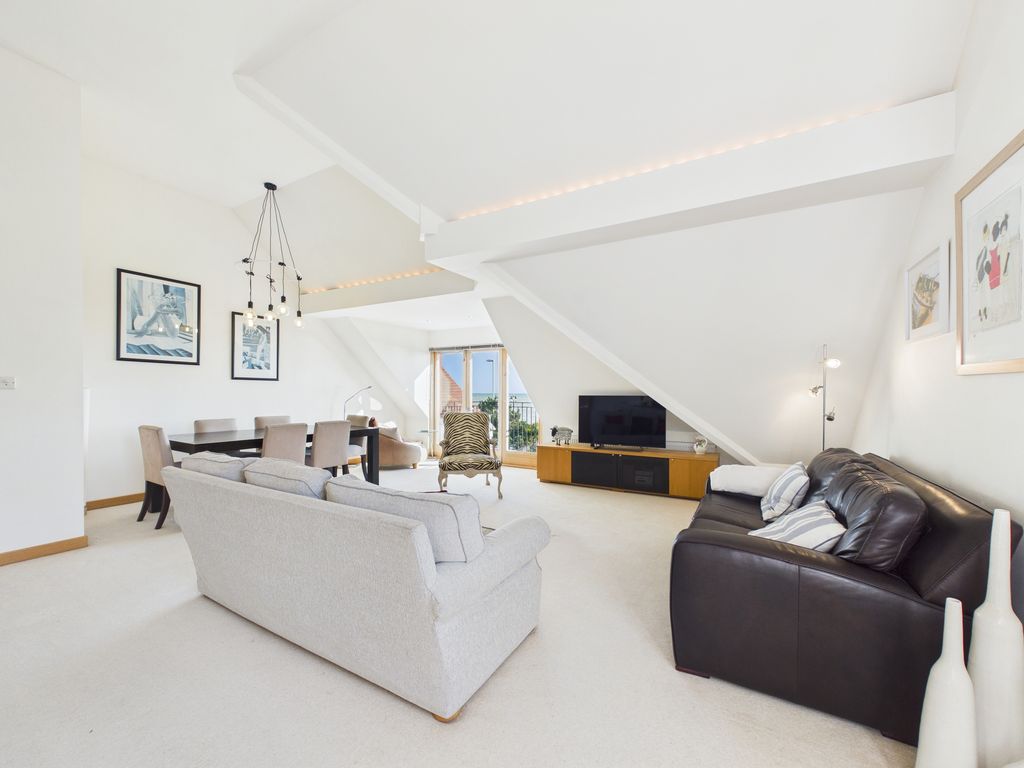 Additional image 3 of 3 bed penthouse to rentWest Parade, Worthing BN11