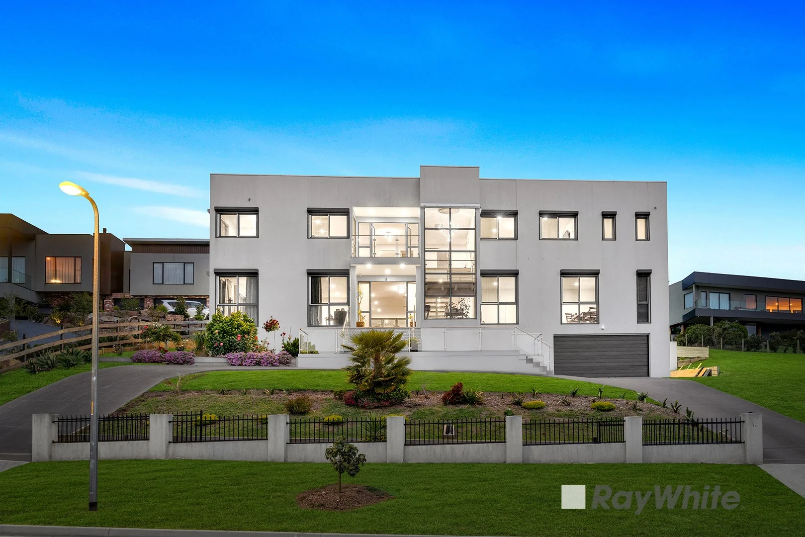 17-19 Peak Drive, Harkaway VIC 3806