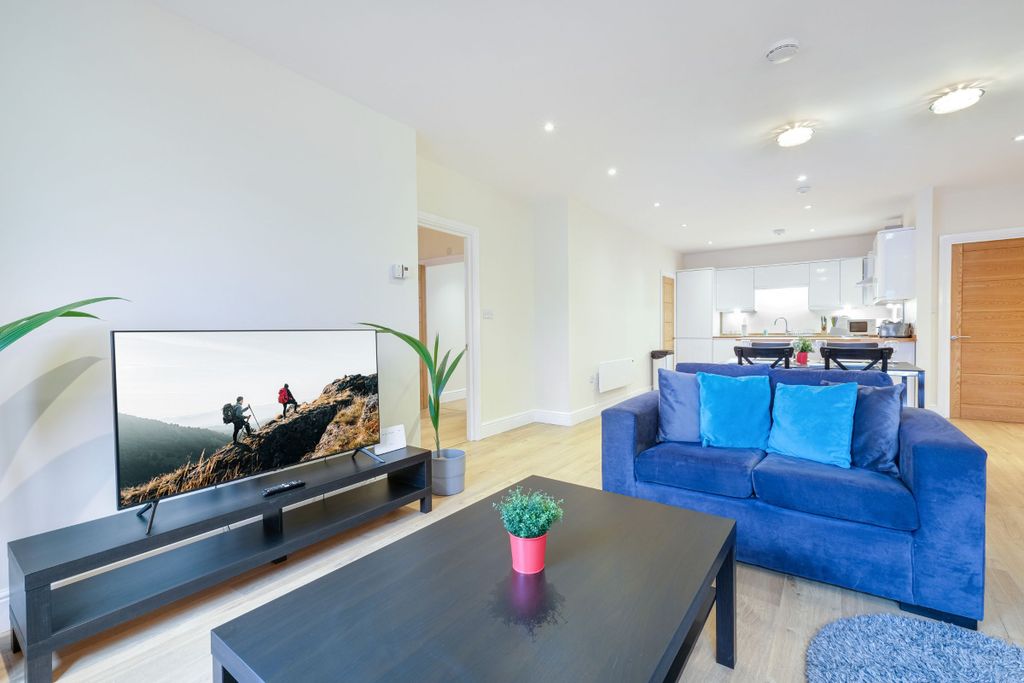 Additional image 20 of 3 bed flat to rentQueen Street, Maidenhead SL6