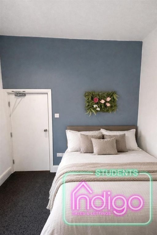 Additional image 2 of 6 bed terraced house to rentHanover Street, Newcastle ST5