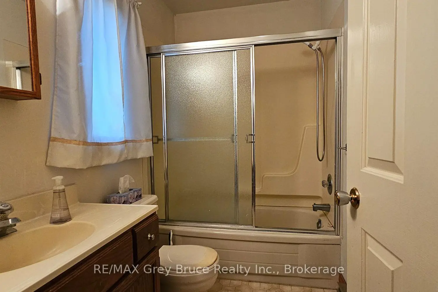 Additional image 6 of 248 Isthmus Bay Road