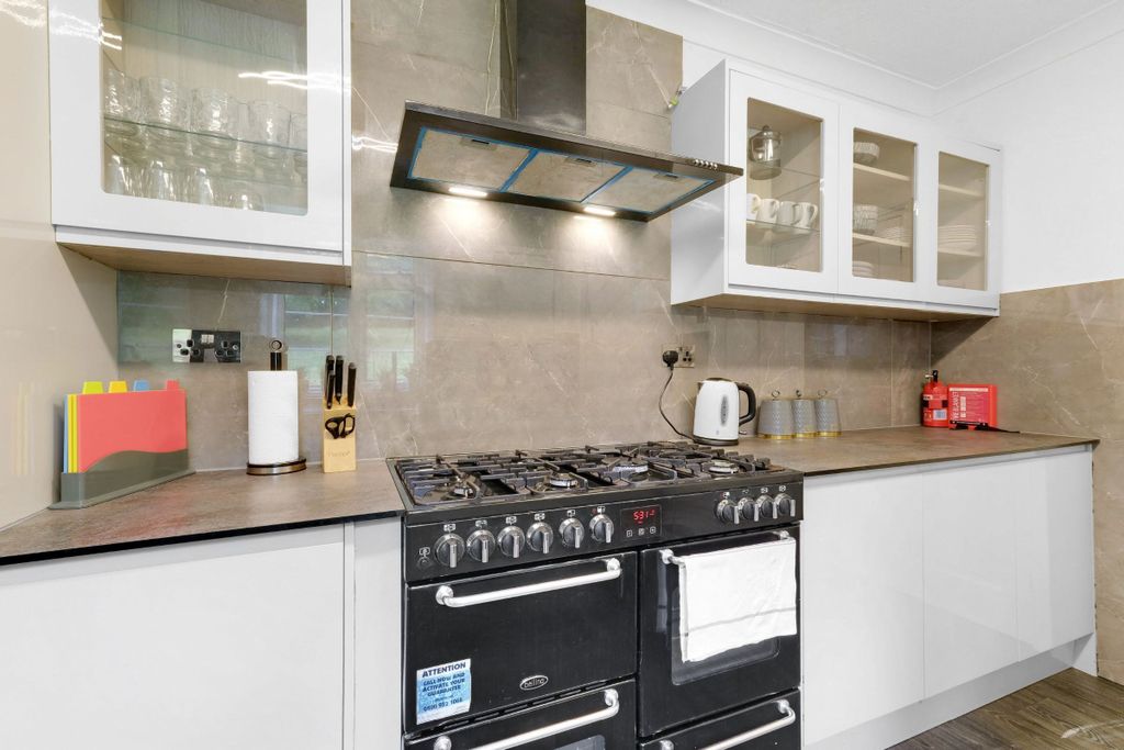 Additional image 30 of 5 bed detached house to rentMarlow Hill, High Wycombe HP11