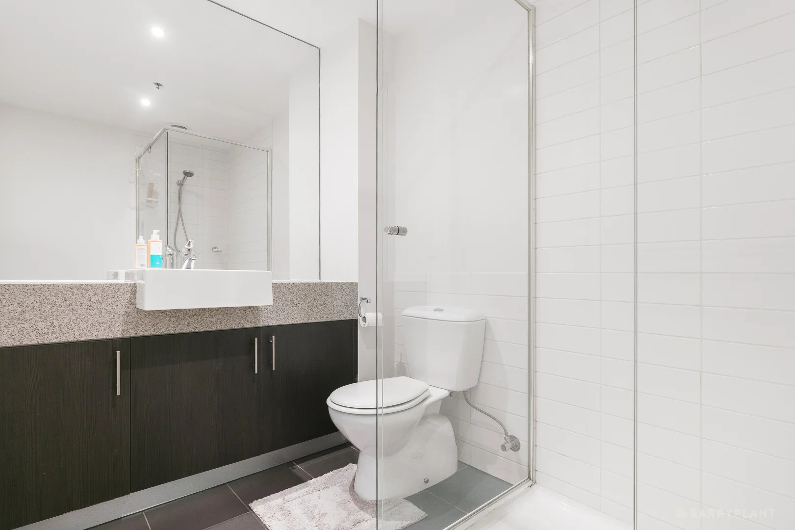 Additional image 6 of 2/13-15 Goodson Street, Doncaster VIC 3108