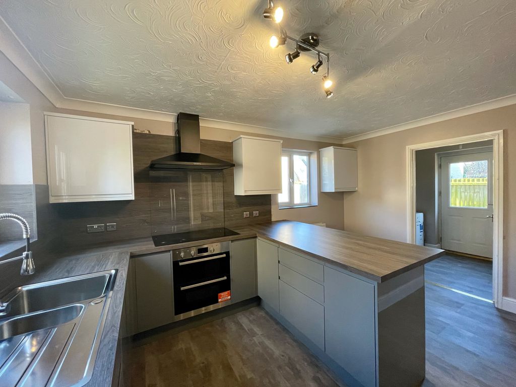 Additional image 5 of 5 bed detached house to rentKitchener Close, Lakenheath, Brandon IP27