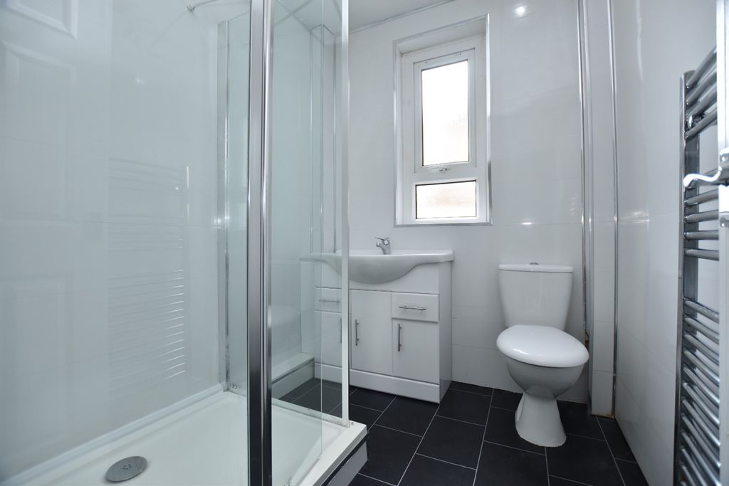 Additional image 4 of 2 bed flat to rentGlencairn Road, Paisley PA3