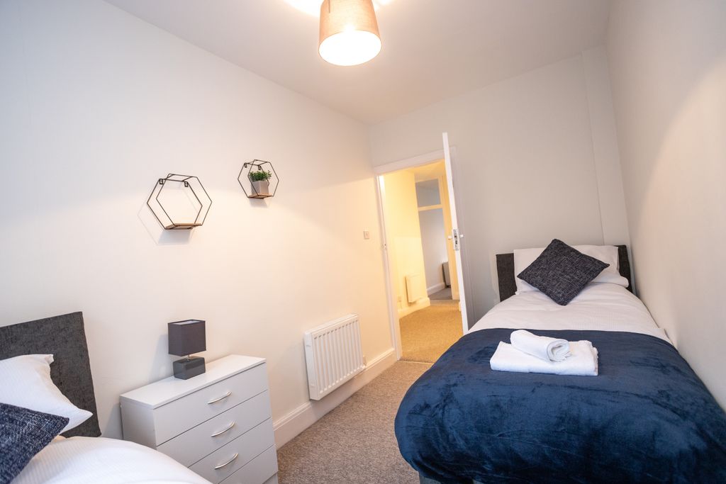 Additional image 9 of 3 bed flat to rentDownend Road, Downend, Bristol, Gloucestershire BS16