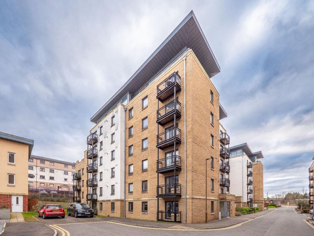 2 Bed Flat, Slateford Gait, EH11, N1 7GU