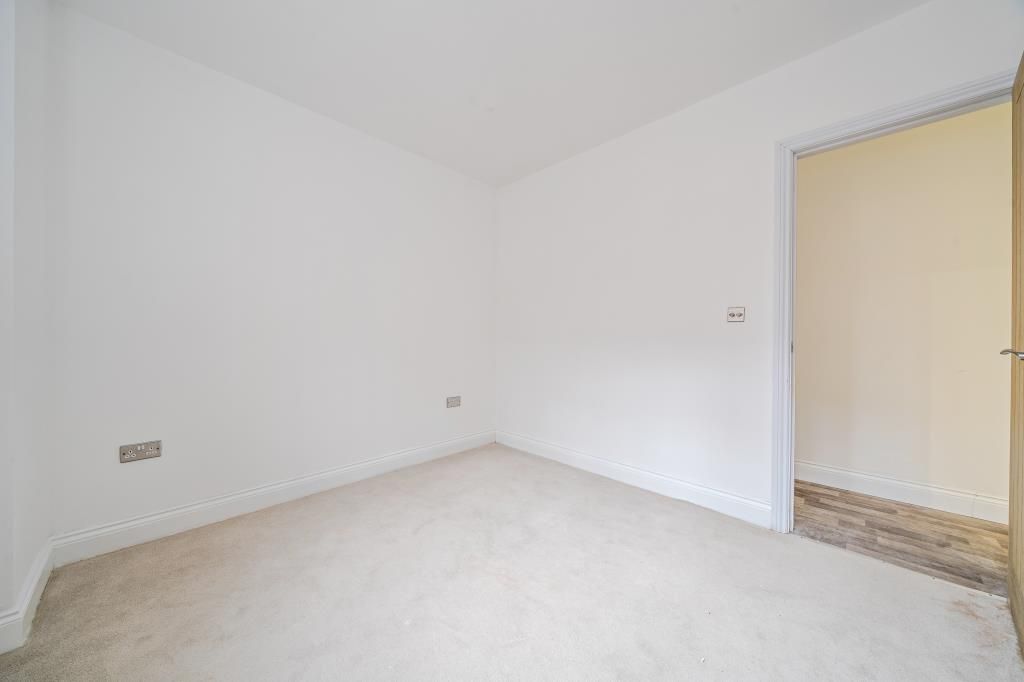 Additional image 8 of 2 bed flat to rentNewbury, Berkshire RG14