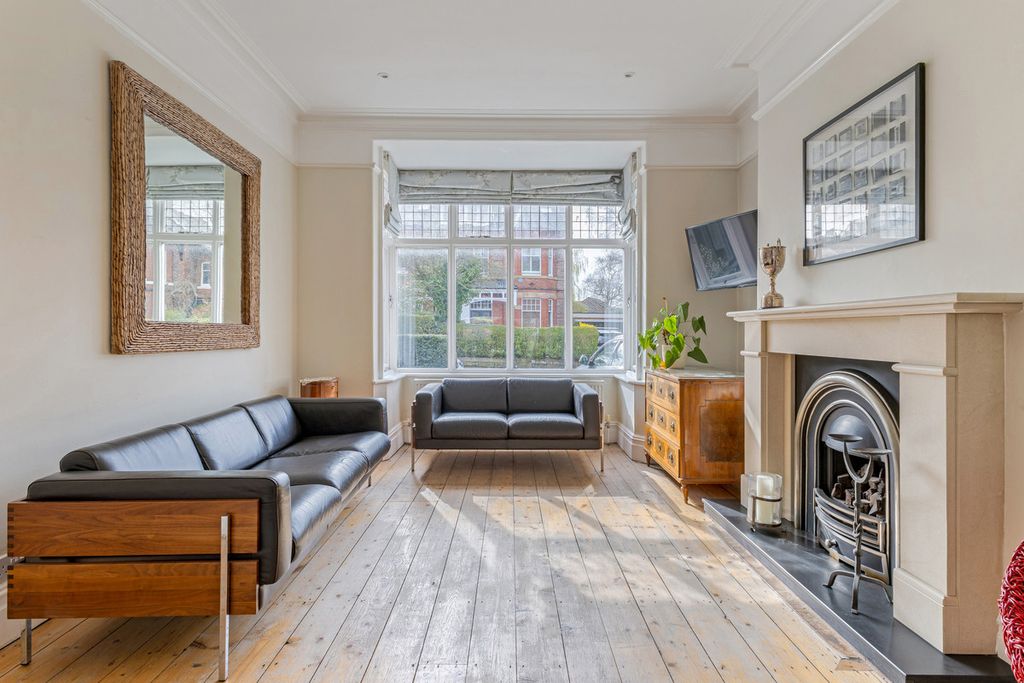 Additional image 8 of 5 bed semi-detached house to rentTrafford Road, Alderley Edge SK9