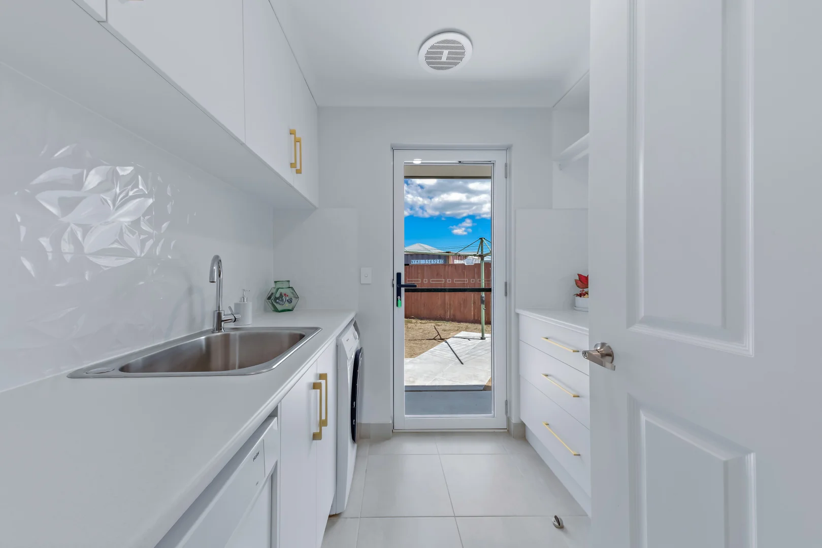 Additional image 19 of 13 Nina Street, Cannon Valley QLD 4800