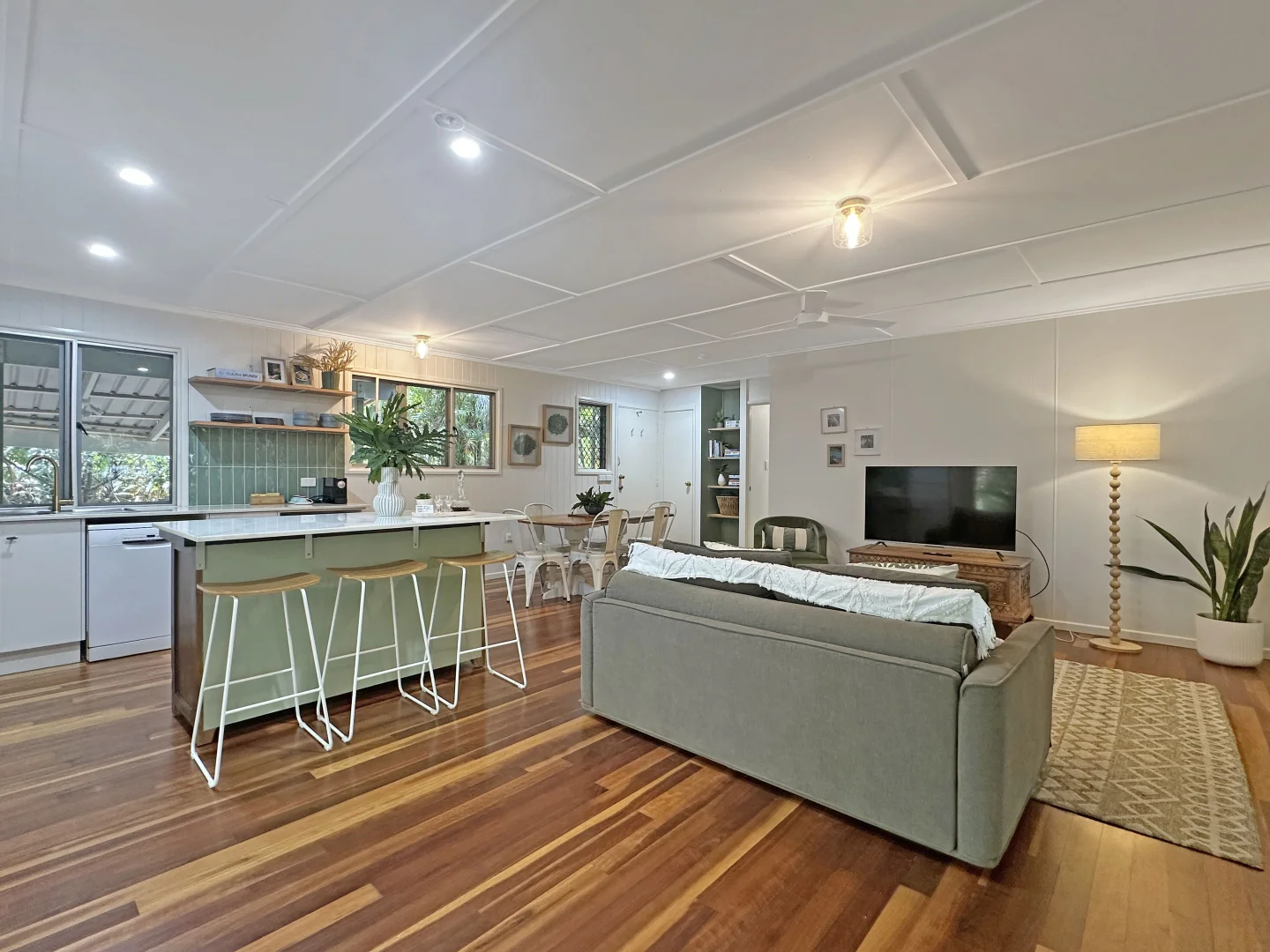 Additional image 3 of 22 Mirimar Cres, Arcadia QLD 4819