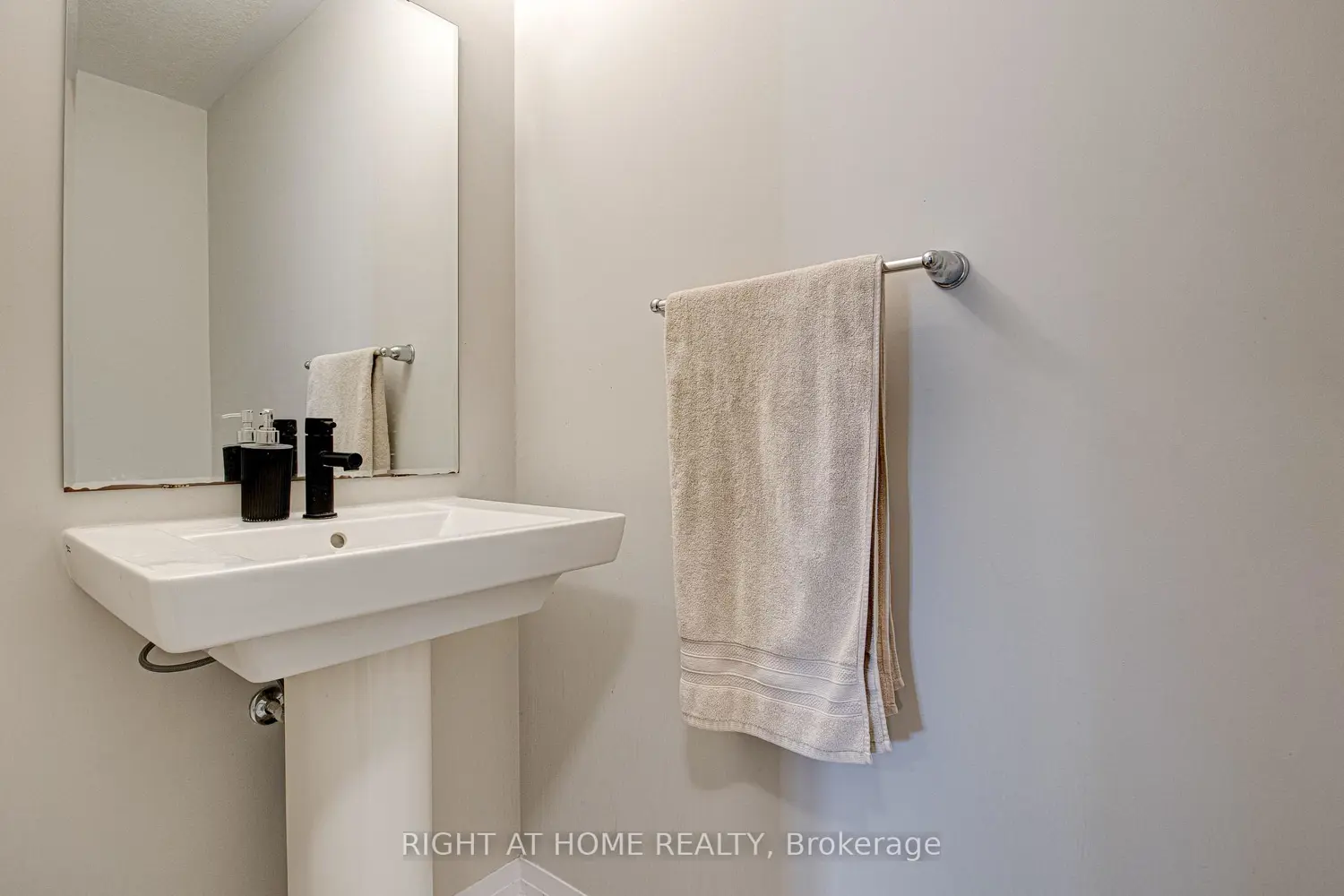 Additional image 17 of 34 Vitality Drive