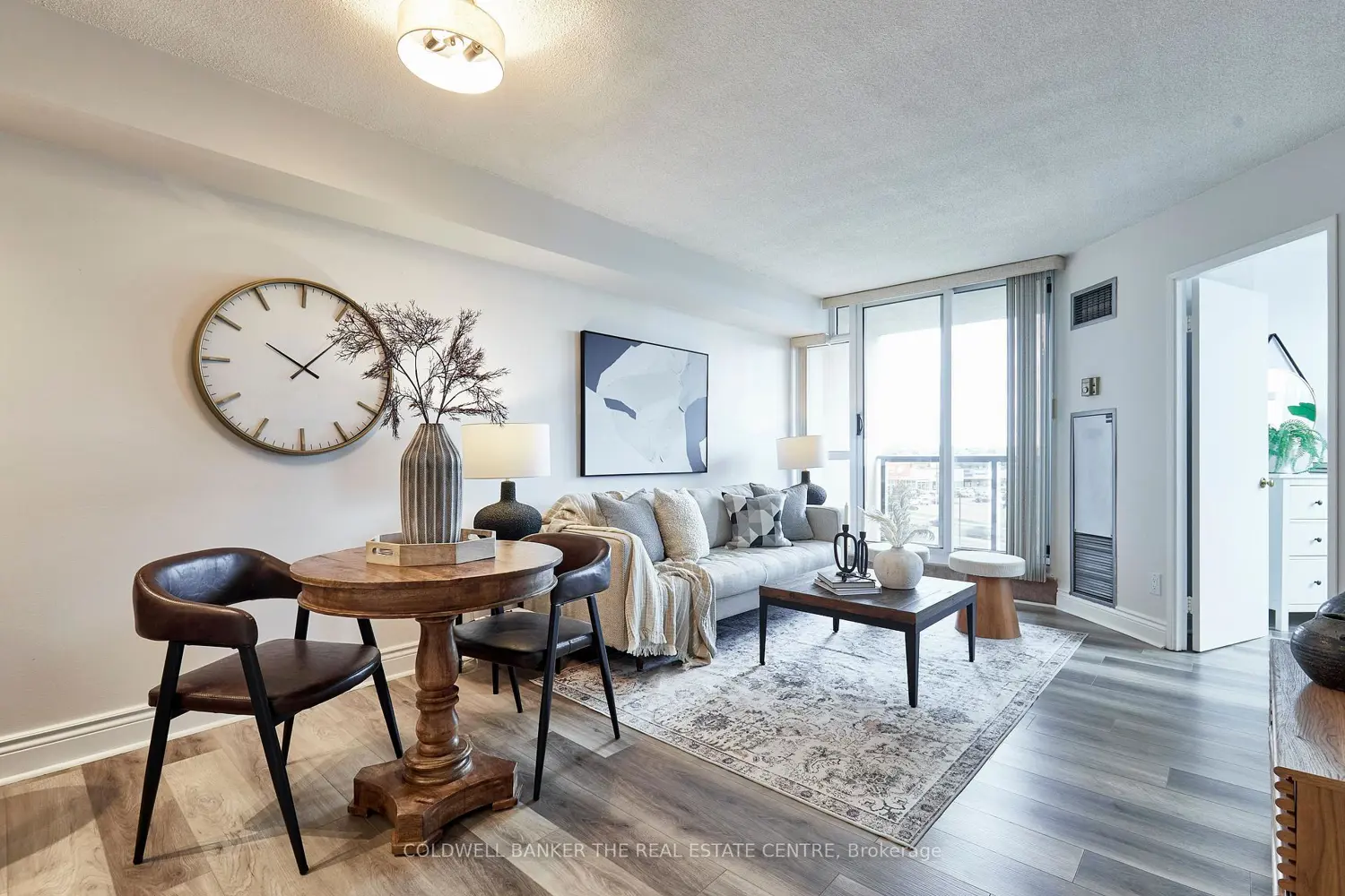 Additional image 5 of 2 Westney Road 401