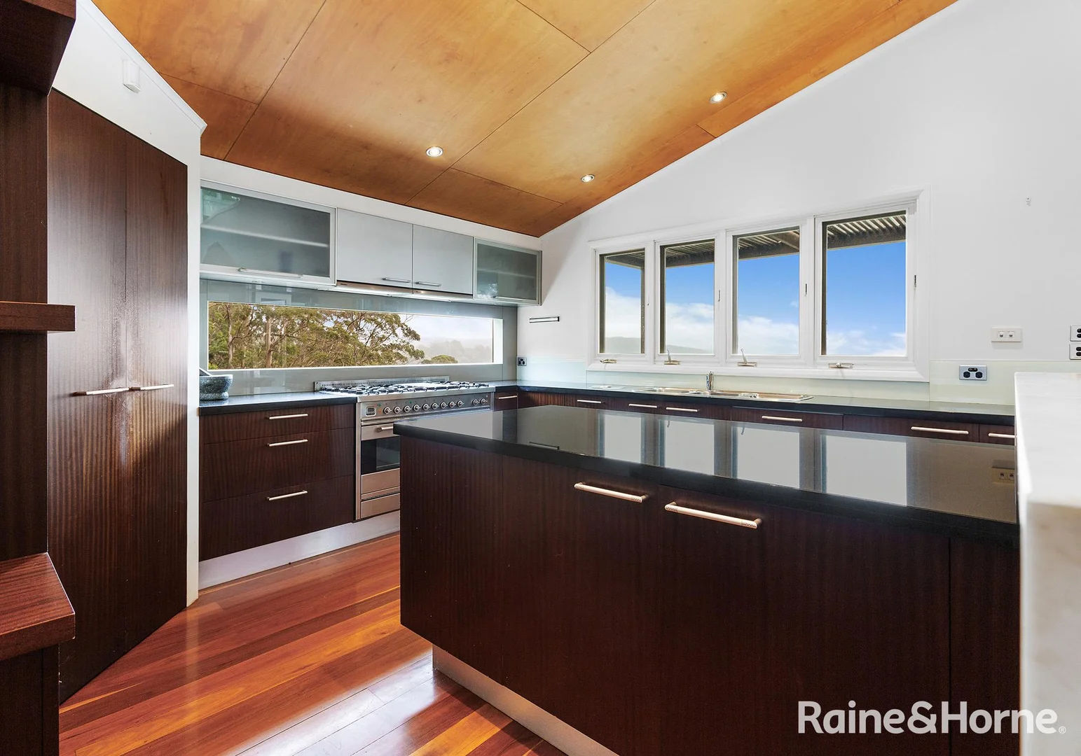 Additional image 11 of 45 Tourist Road, Beaumont NSW 2577