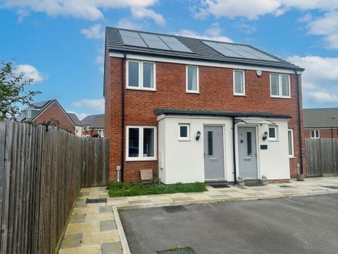 Tulip Road, Emersons Green BS16