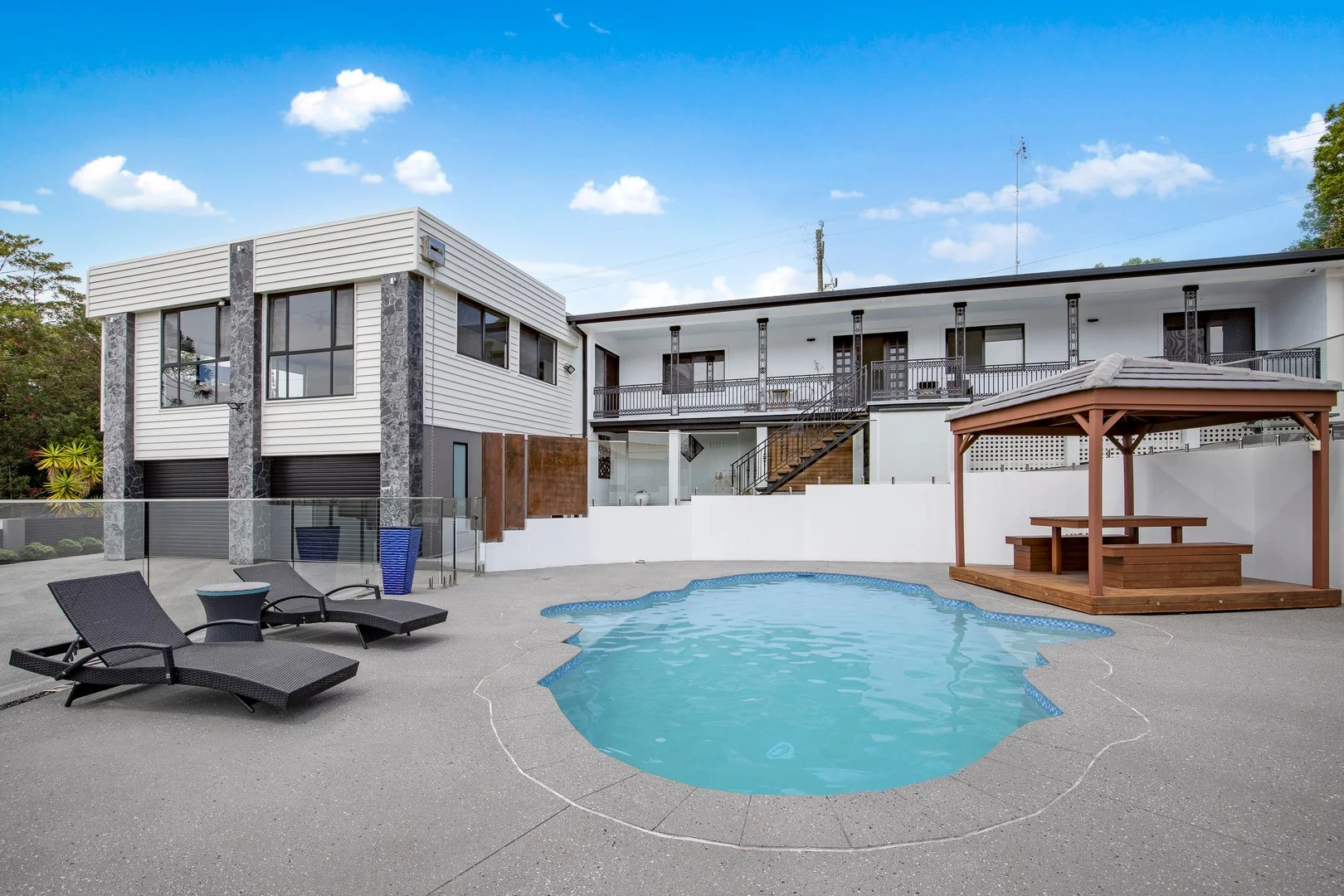 6 Barina Court, Tugun QLD 4224