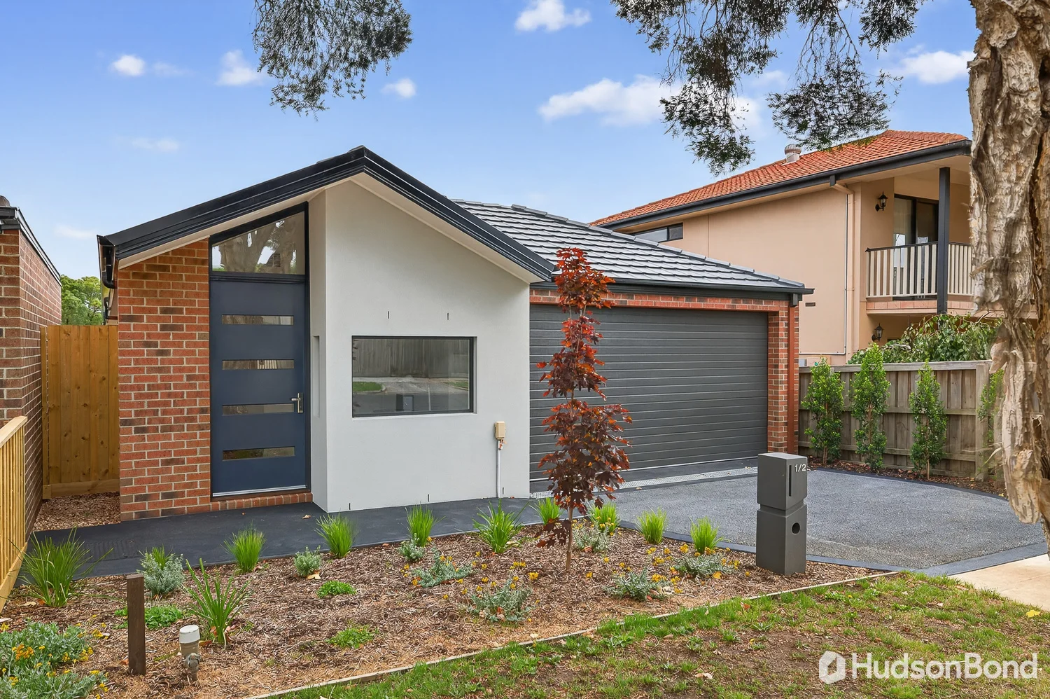 2 Charles Street, Ringwood East VIC 3135