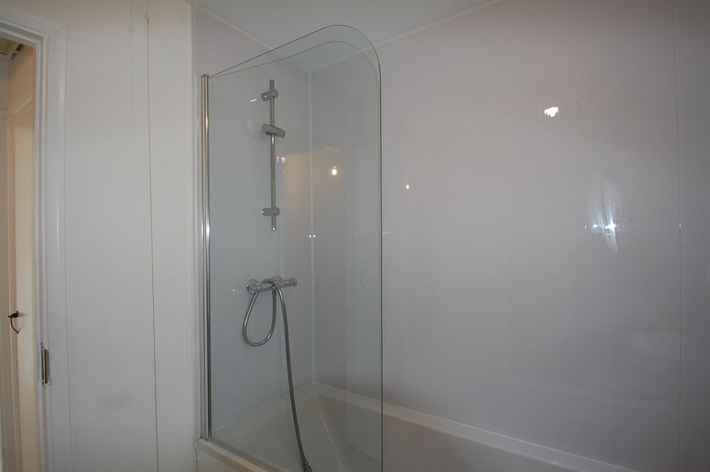 Additional image 9 of 1 bed parking/garage to rentHiljon Crescent, Chalfont St. Peter, Gerrards Cross SL9