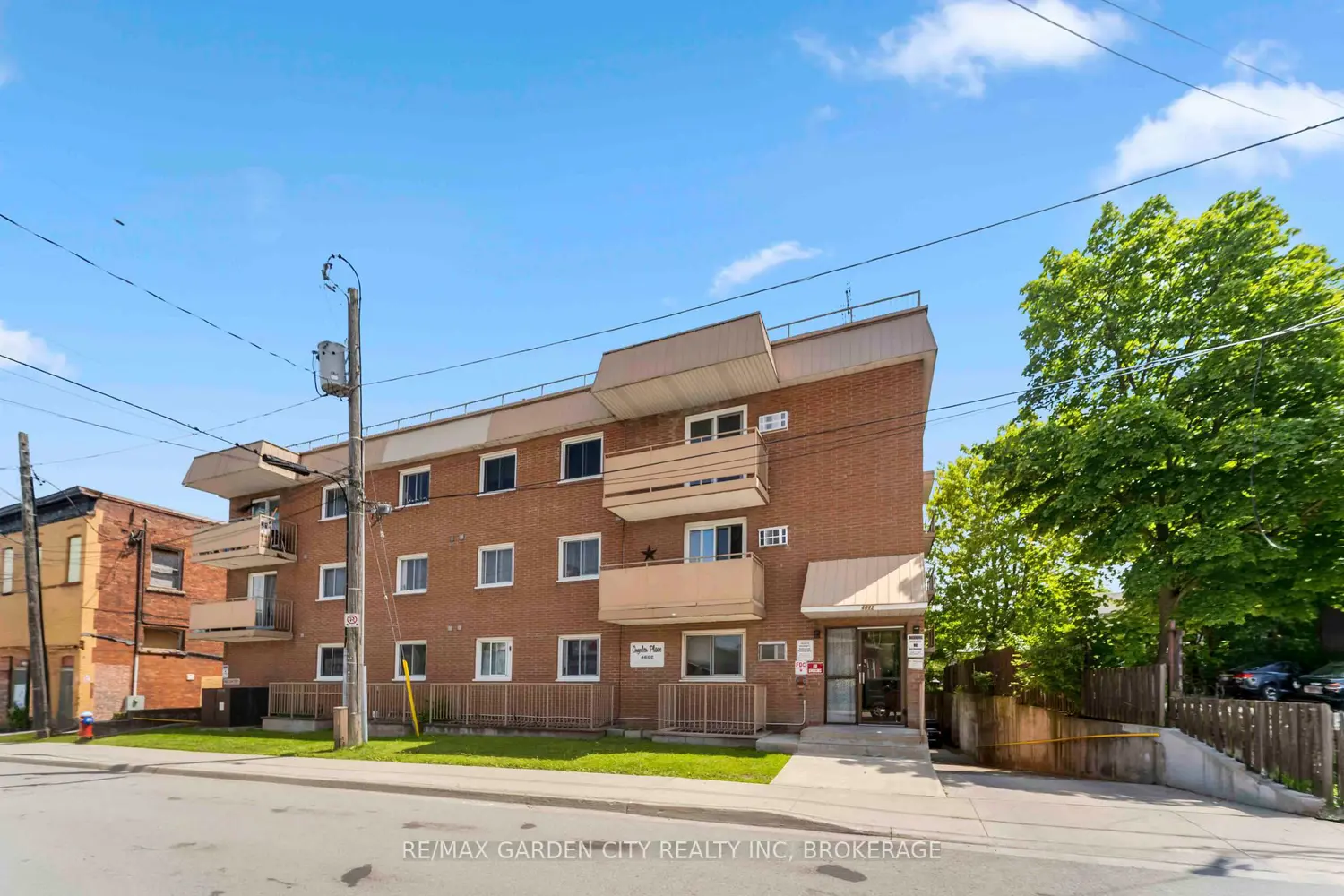 Additional image 3 of 4692 Crysler Avenue 202