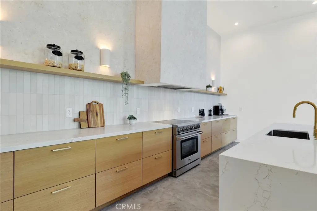 Additional image 10 of 3949 Glenalbyn Drive, Los Angeles, CA 90065