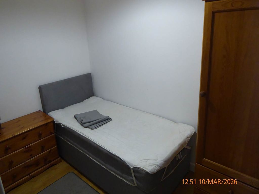 Additional image 6 of 1 bed flat to rentPriory Street, Carmarthen SA31