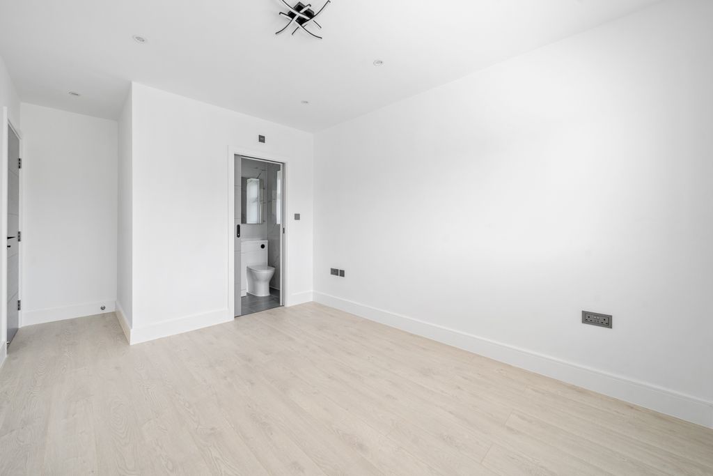 Additional image 4 of 1 bed flat to rentCourthouse Road, Maidenhead SL6