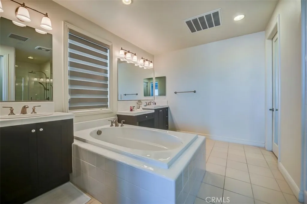 Additional image 48 of 33 Manzanillo, Lake Forest, CA 92630