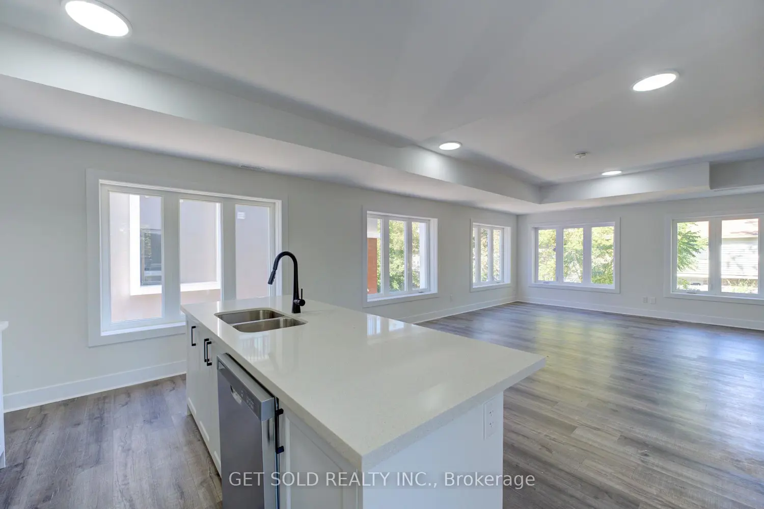 Additional image 4 of 6701 Thorold Stone Road 14