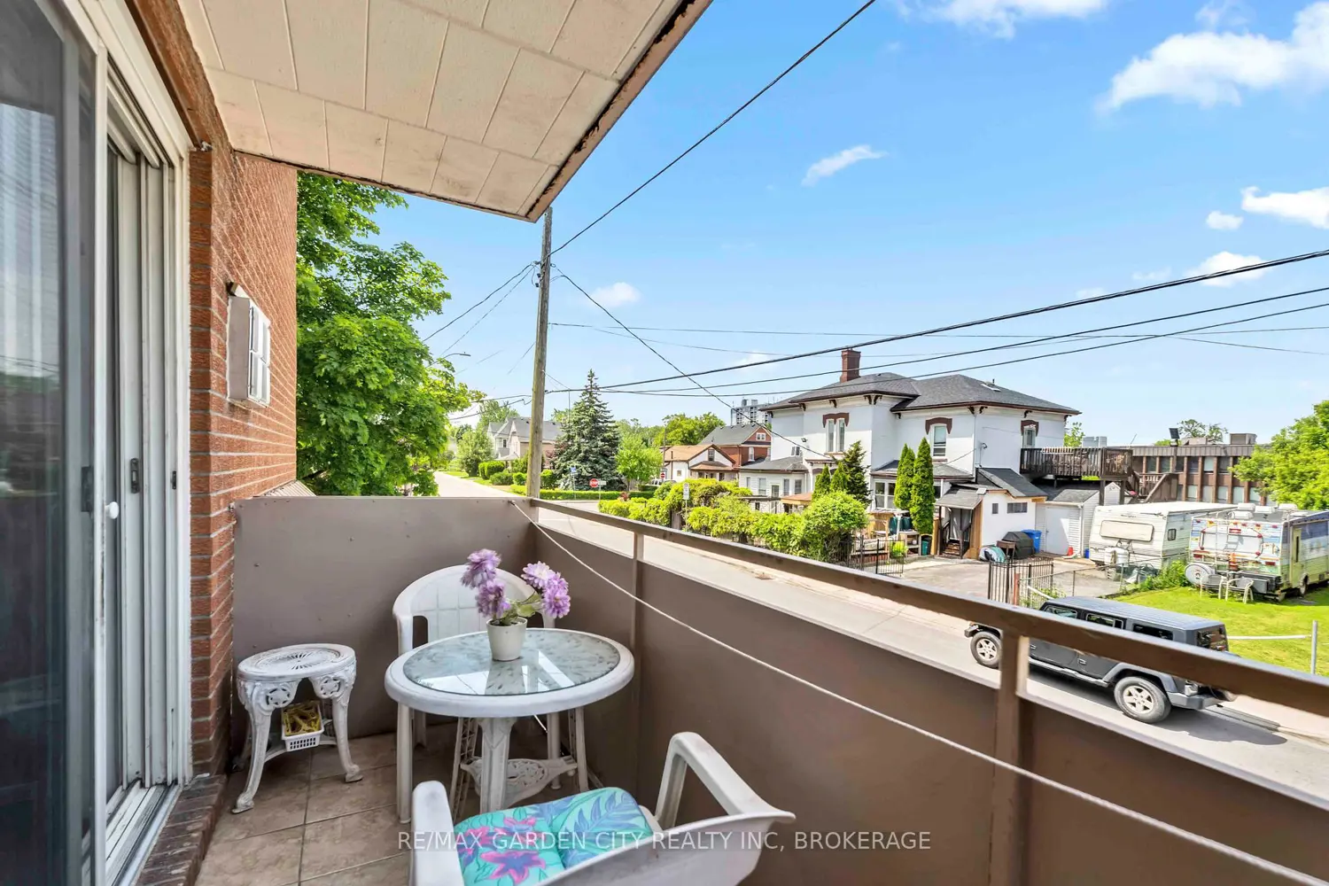 Additional image 18 of 4692 Crysler Avenue 202