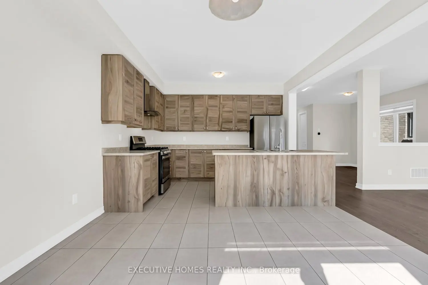 Additional image 20 of 170 Lilac Circle